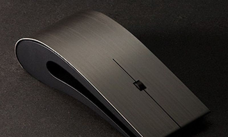 Luxepaard: handgemaakte titanium designmuis 