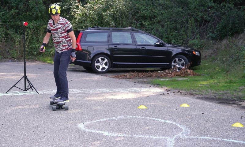 Review: dit e-skateboard gaat harder dan je hebben kan