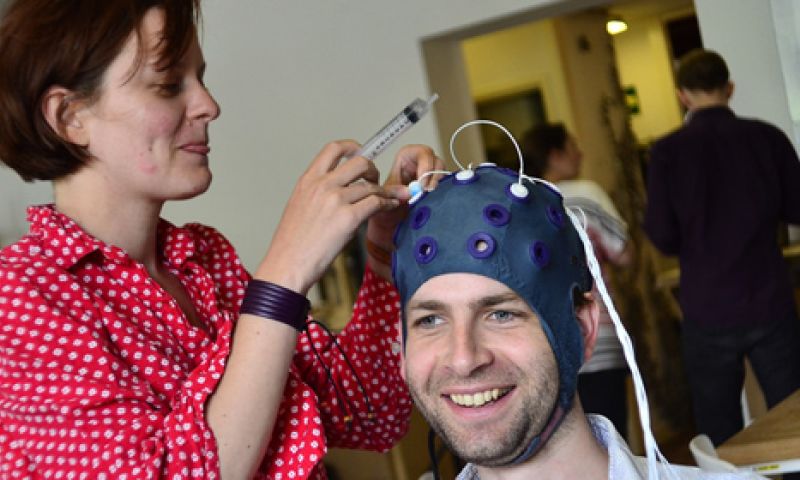 Brainhack: lucide dromen op te wekken