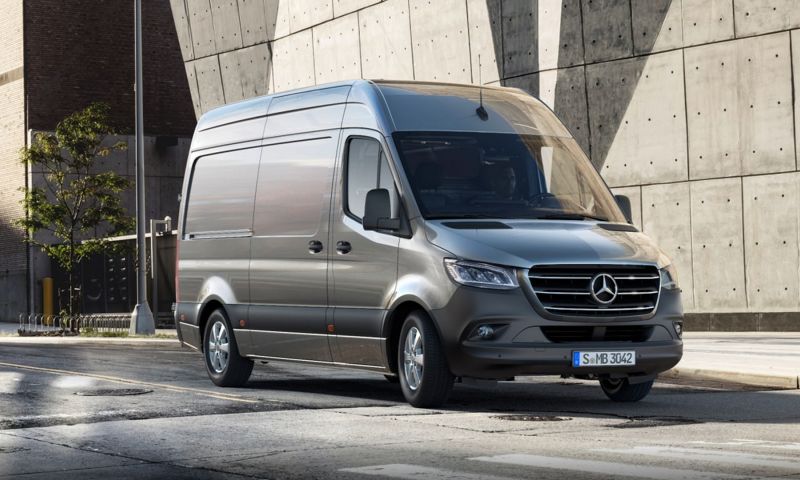 ‘Tesla en Mercedes in gesprek over elektrisch bestelbusje’