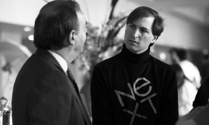 Je kunt bieden op de badjas en coltrui van Steve Jobs