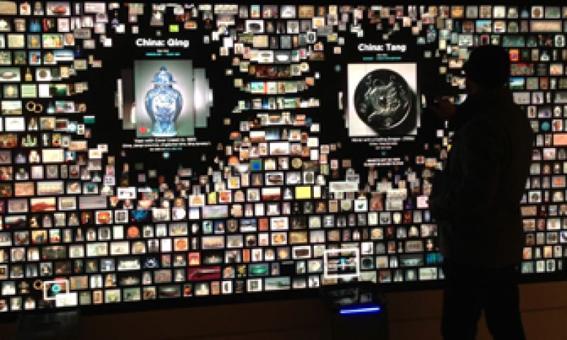 Grootste multitouch scherm laat je kunst aanraken