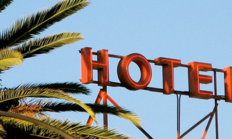 Hotelletje pakken? Portiers mailen je naam naar politie