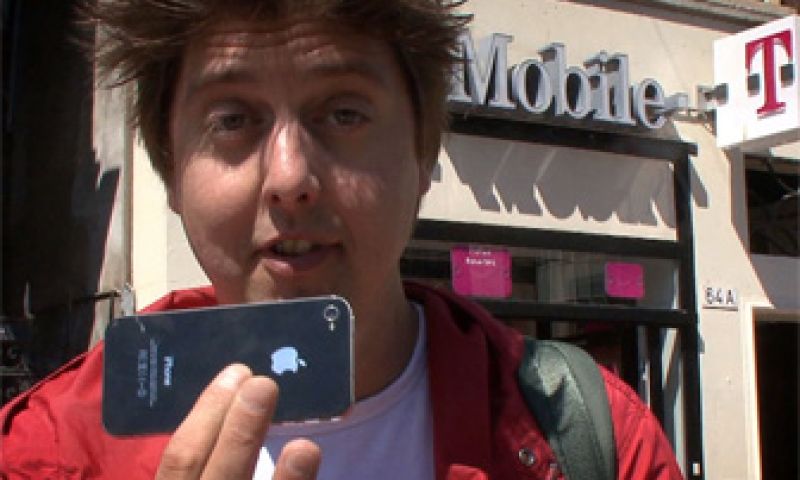 Bright Report: Apple iPhone 4