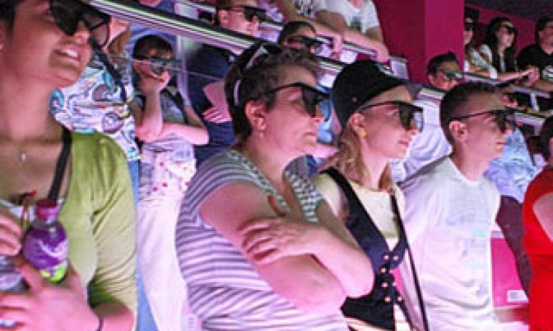 Het sneeuwt in de eerste 4D-bioscoop van Londen