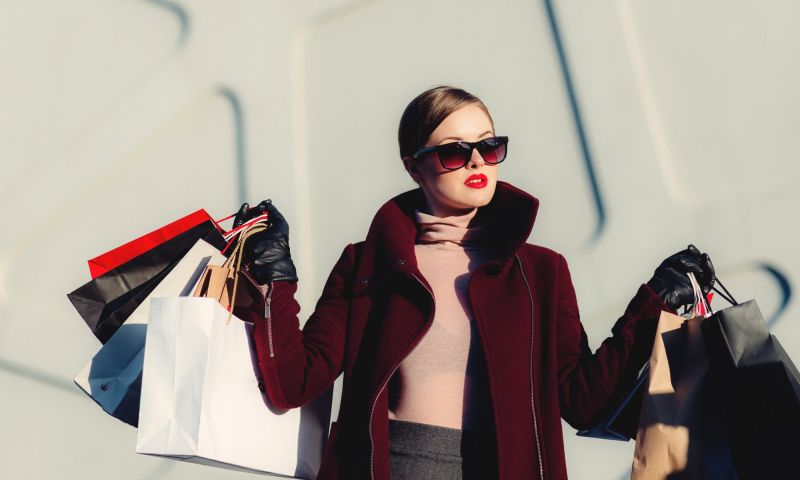 apps, shoppen, kleding shoppen, vestiaire collective, merkkleding goedkoop online scoren, google lens, shazam voor kleding, 