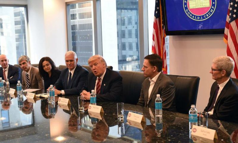 Trump: techbedrijven moeten meer banen creëren