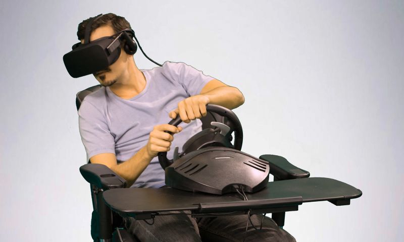 Deze stoel draait met je mee in virtual reality