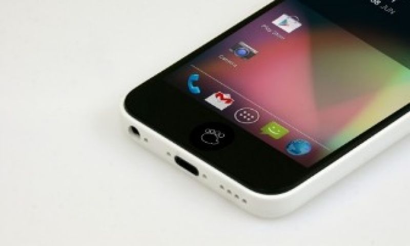 Android-smartphone 'geïnspireerd' op plastic iPhone 