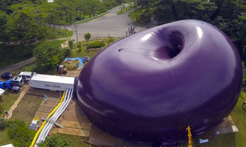 Opblaasbare donut voor concerten