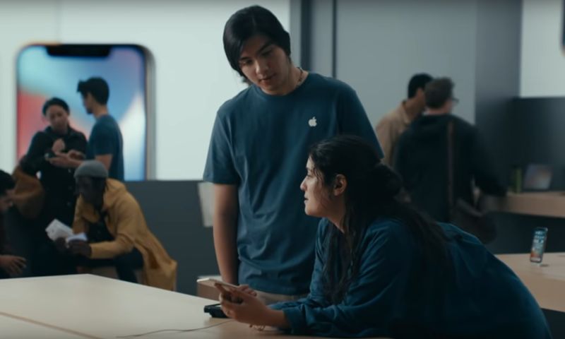 Samsung disst Apple met commercial over trage iPhones