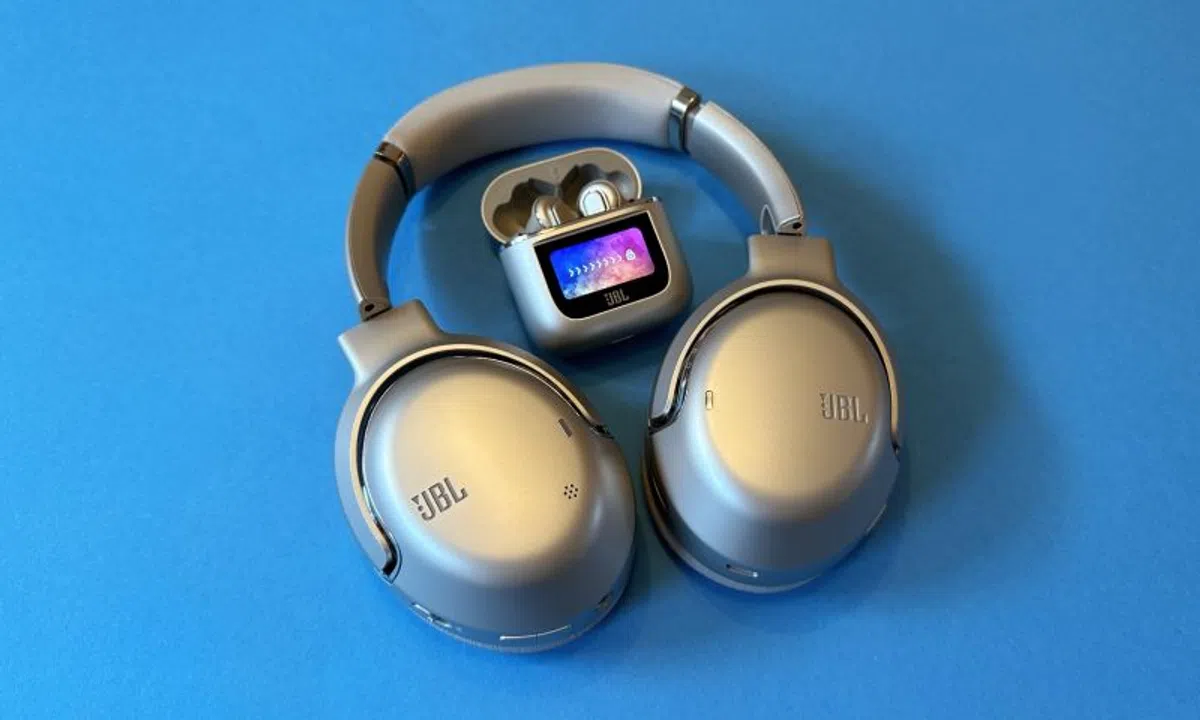 JBL Tour Pro 2 draadloze Bluetooth-oordopjes in Champagne - Met Noise Cancelling-technologie, handsfree bellen en tot 40 uur batterijduur
