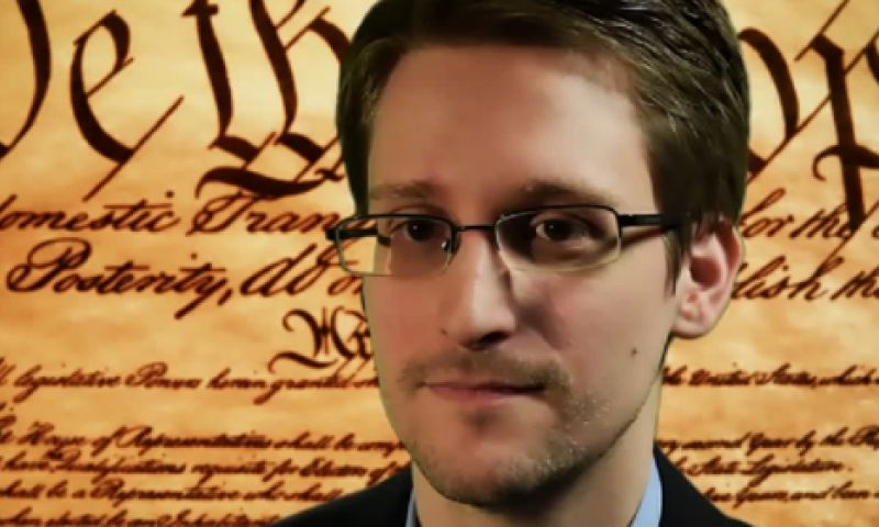 Snowden aan techbedrijven: voer jullie beveiliging op