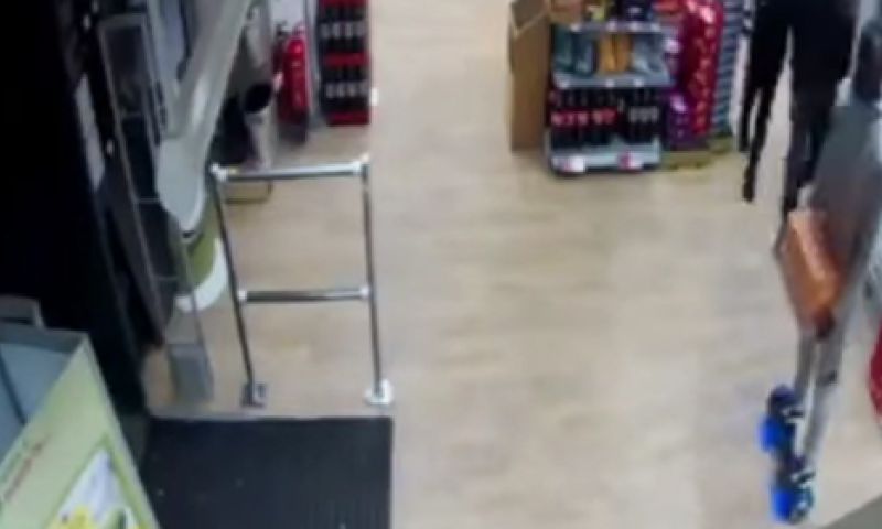 Londense politie zoekt dief te 'hoverboard'