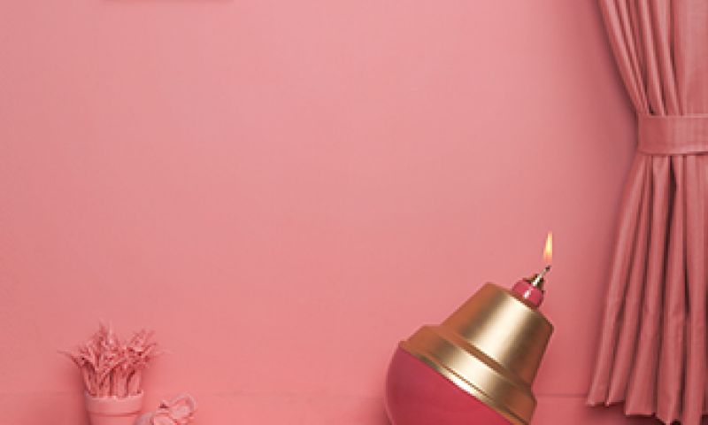 Lik een batterijenijsje voor een pijnlijke kik