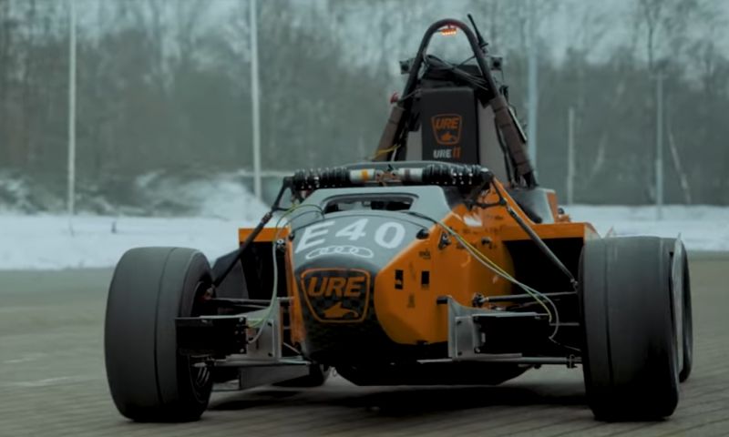 Zelfrijdende raceauto van Eindhovense studenten