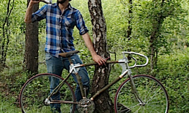 Meubelbeurs Milaan: Takkenfiets