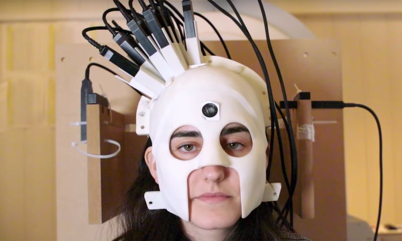 Deze helm maakt hersenscans veel comfortabeler