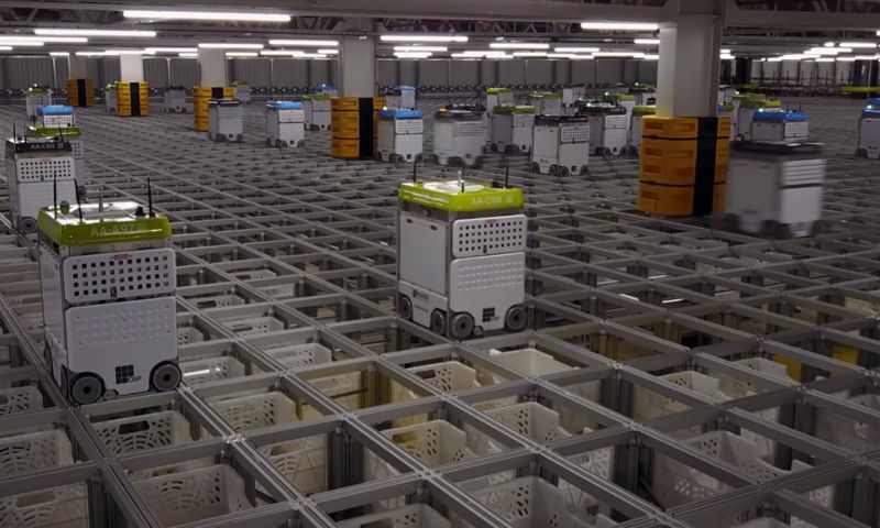 Zwerm robots zoekt boodschappen razendsnel bij elkaar