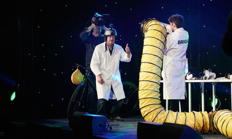 Mis het niet: Uitpakparty XL op Bright Day, met groot prijzenpakket