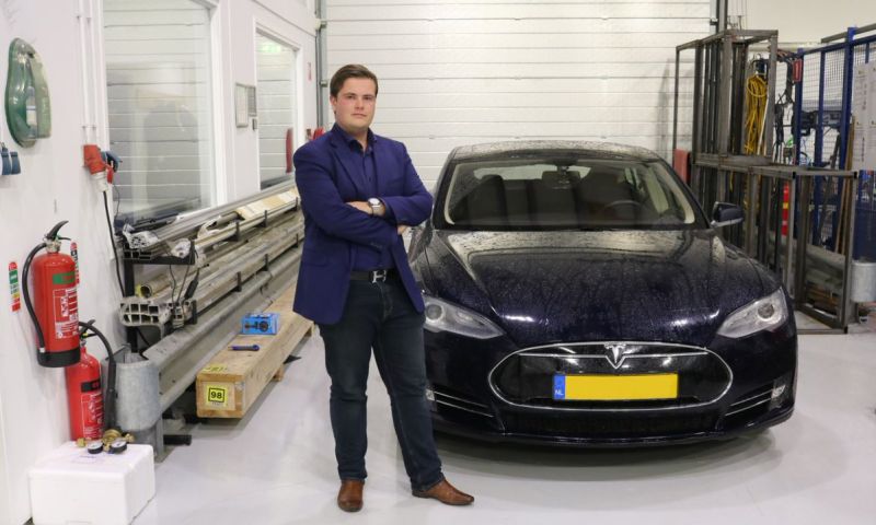 Nederlander bouwt Tesla's om tot waterstofwagens
