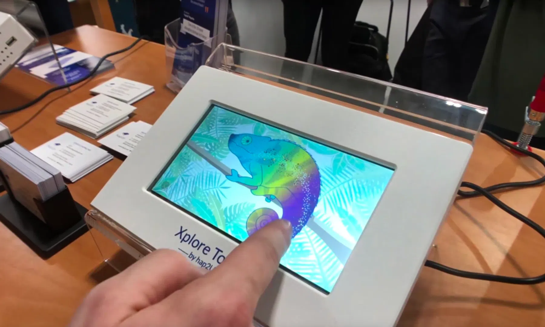 Op dit touchscreen voel je echt wat je aanraakt