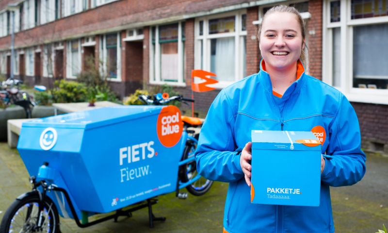 Coolblue bezorgt nu ook pakketjes per fiets