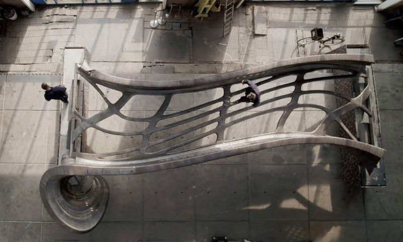 3D-geprinte brug voor Amsterdamse gracht is zo goed als af