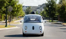 Thumbnail for article: Google spinoff Waymo patenteert auto die 'verslapt' bij aanrijding