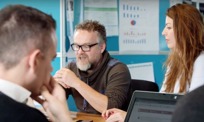 Tech bij verzekeraars: chats met AI en neuromarketing