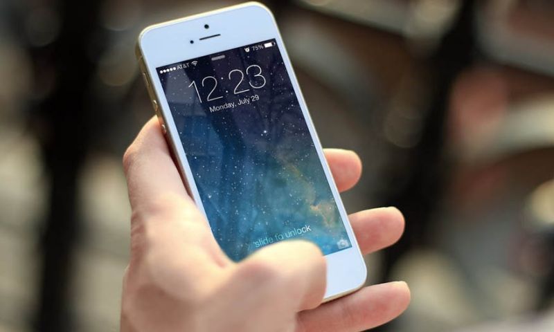 Appen op de fiets is straks verboden