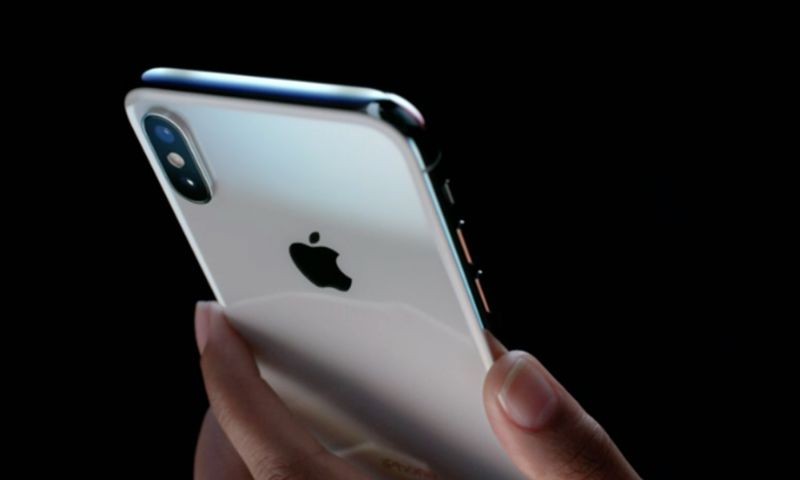'Apple halveert productie iPhone X binnenkort'