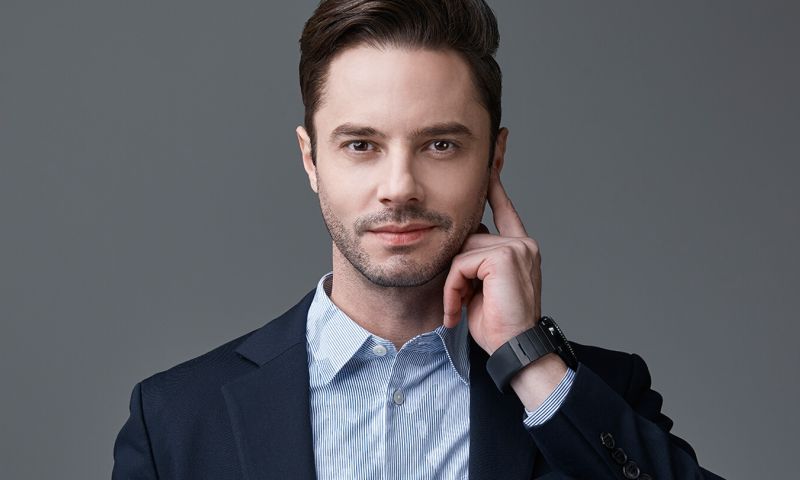 Dit horlogebandje laat je bellen met je vinger in je oor