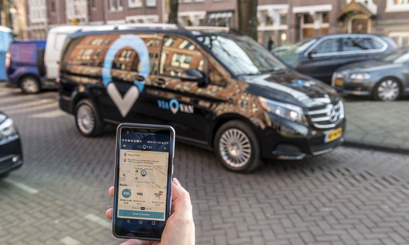 Mercedes lanceert Nederlandse deeltaxi