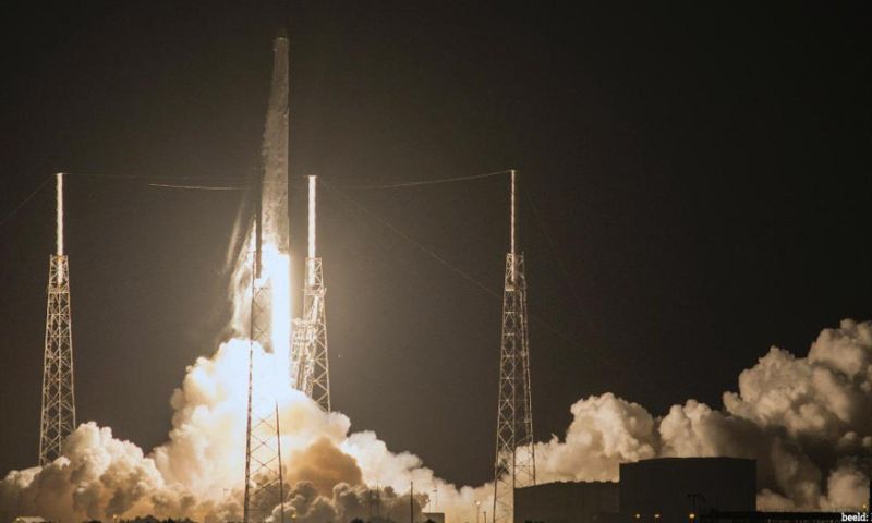 Raketmotor SpaceX ontploft tijdens test in fabriek