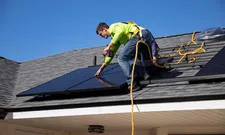 Thumbnail for article: Omvormers zonnepanelen vaak onveilig: wat kun je er aan doen?