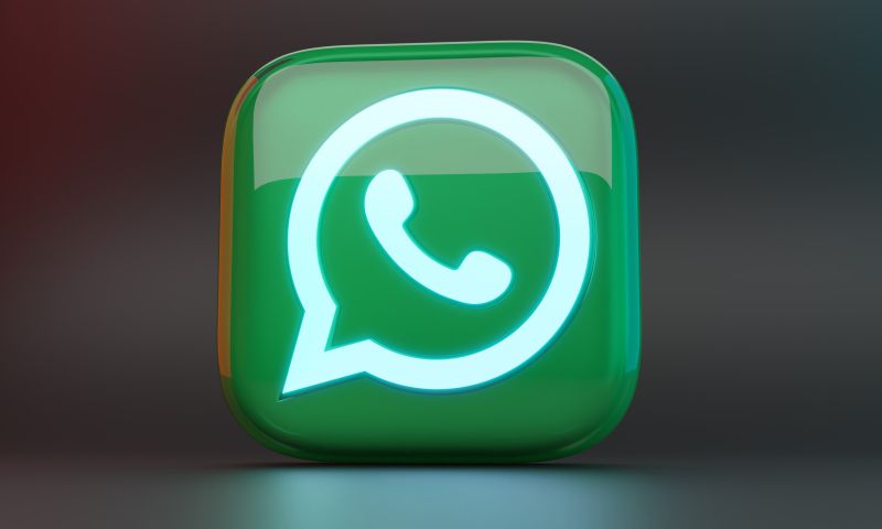 whatsapp ai chatbot meta chatgpt