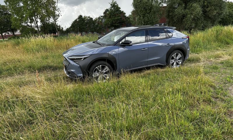 subaru solterra ev elektrische auto test review