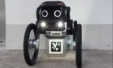 Thumbnail for article: Lost deze Wall-E-achtige robot het tekort aan beveiligers op?