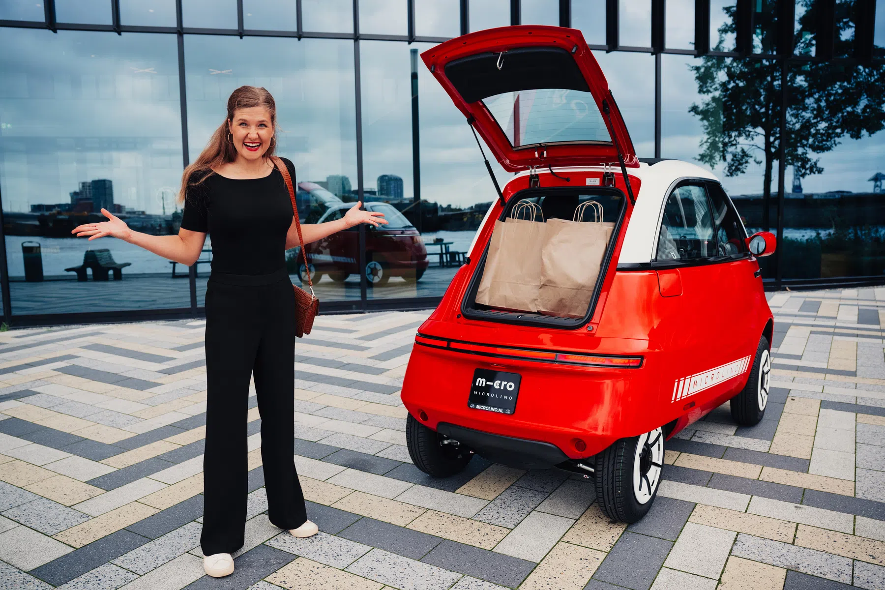 Microlino micro-auto naar Nederland mini-auto snelweg