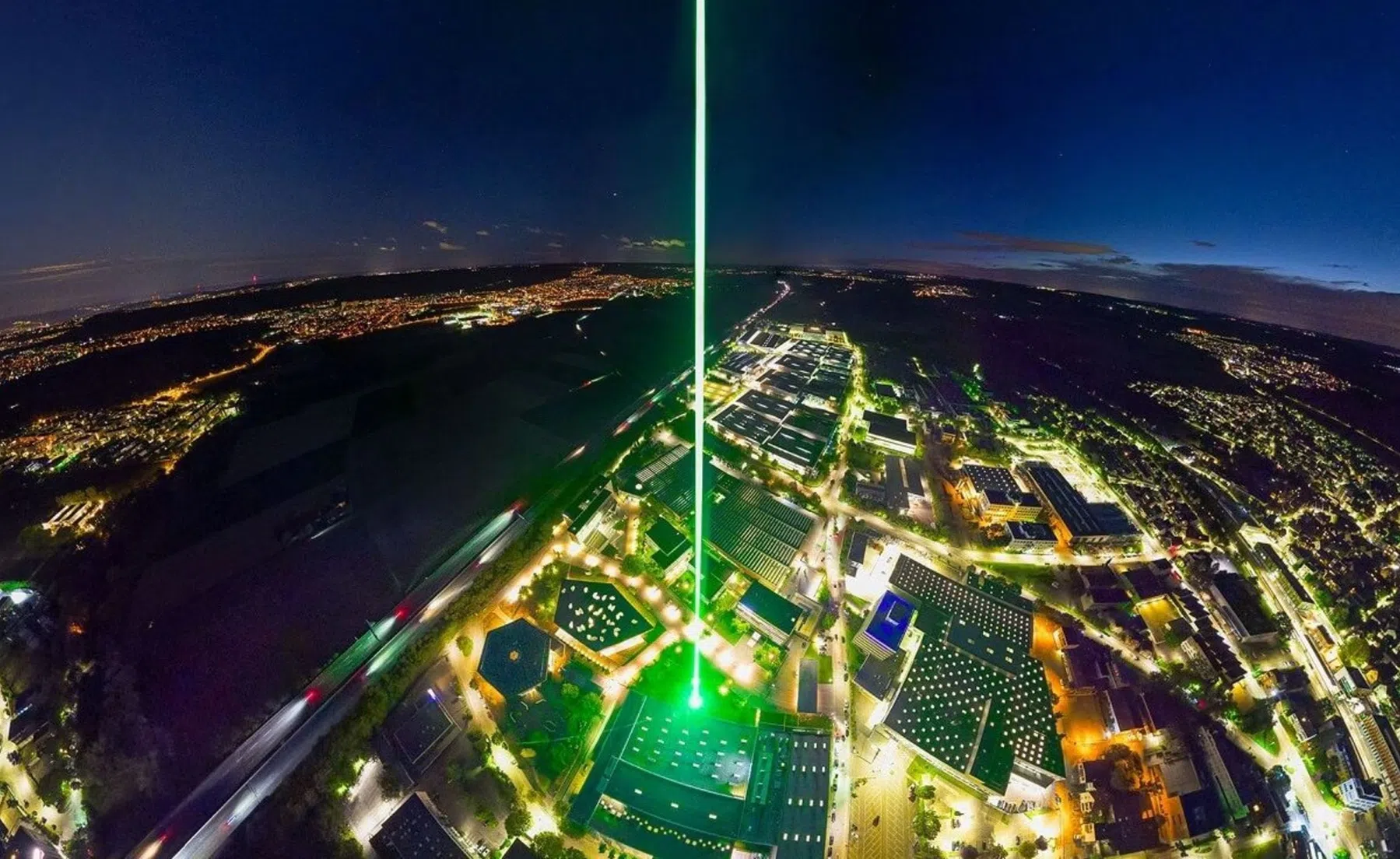 Krachtigste laser ter wereld volgende week te zien in Eindhoven