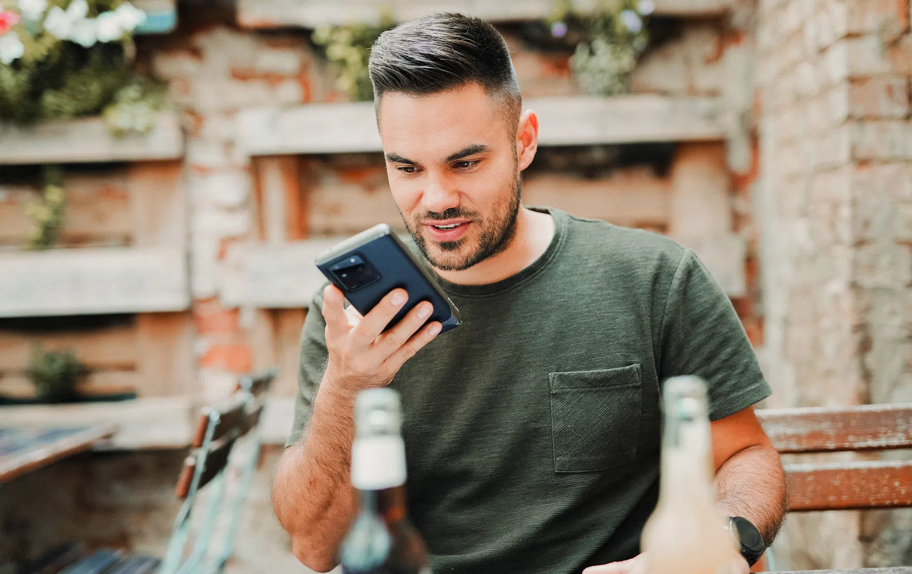 Onderzoek: je telefoon kan aan je stem horen hoeveel alcohol je hebt gedronken