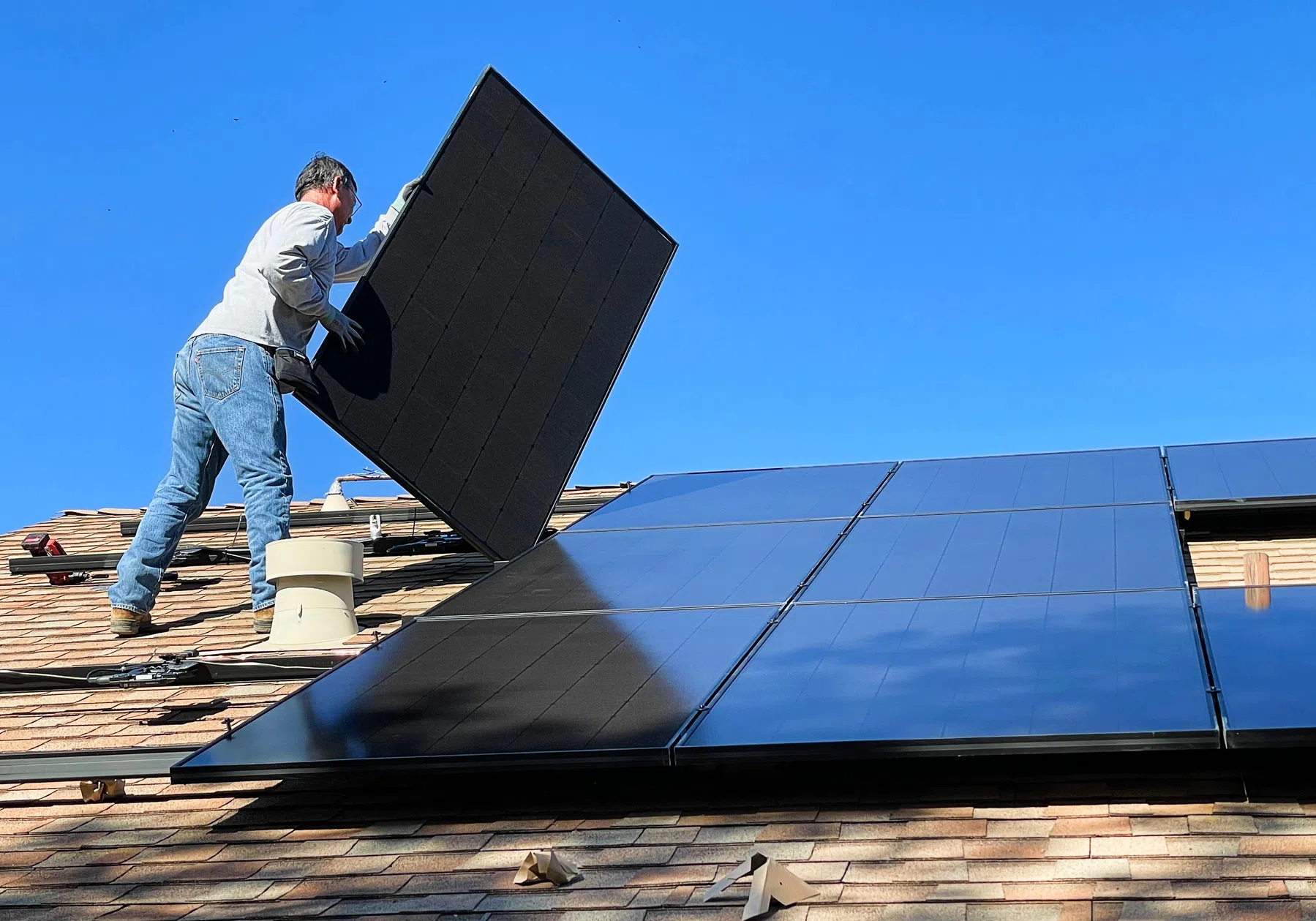 Driekwart van alle huizen kan met zonnepanelen zelfvoorzienend zijn in 2050