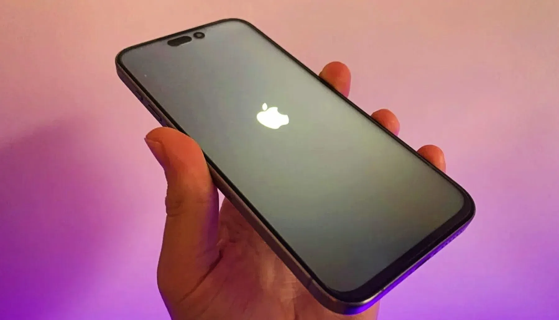 Bizar: man bestelt de iPhone 15 bij Apple en ontvangt een nep-iPhone met Android