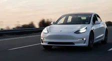 Thumbnail for article: Tesla roept twee miljoen auto’s terug om defecte autopilot