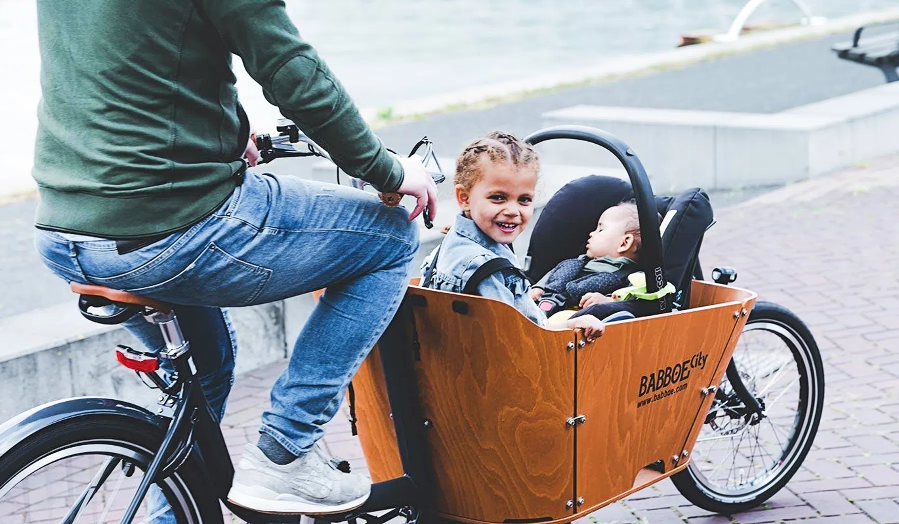 Bak ellende: Babboe moet bakfietsen terugroepen en stoppen met de verkoop