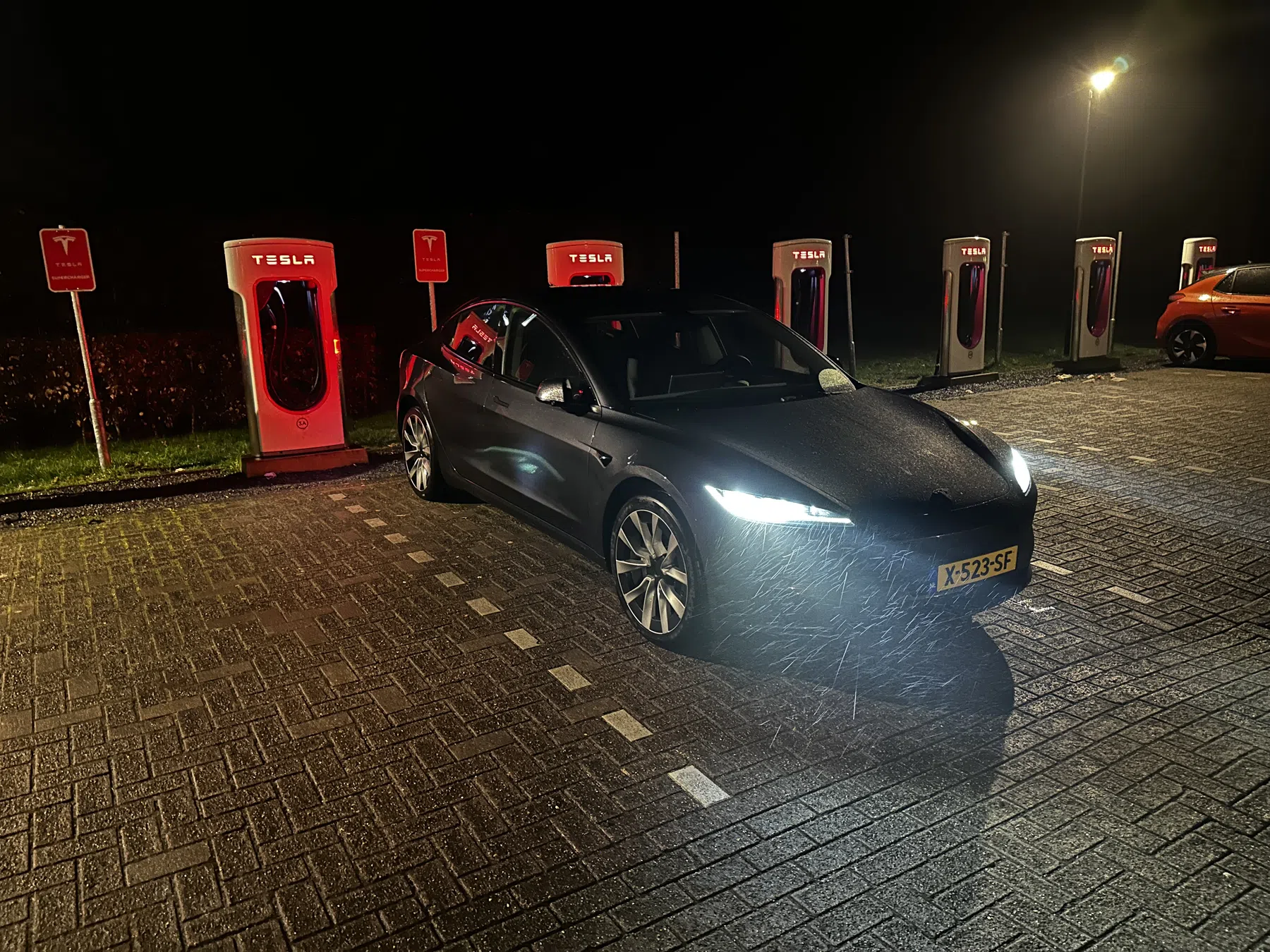 Duurtest vernieuwde Tesla Model 3: de meest toonaangevende software