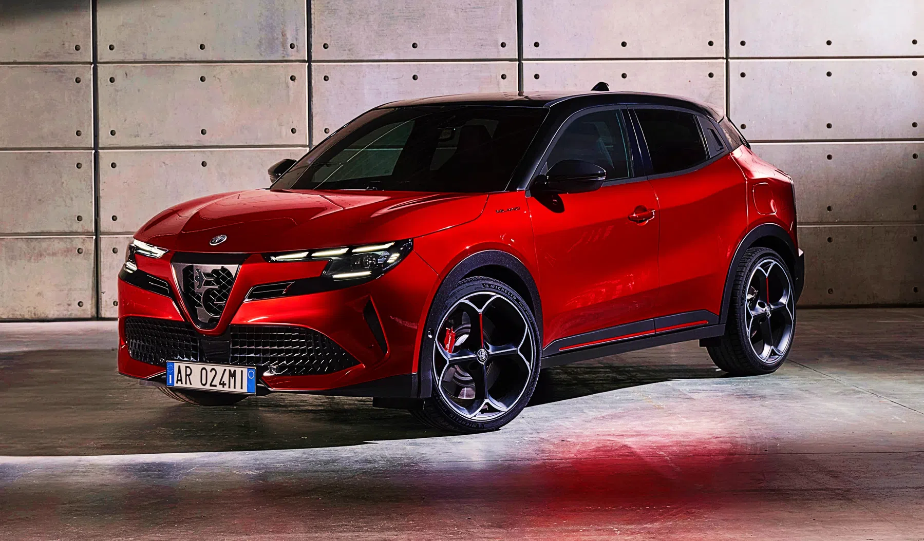 Alfa Romeo mag zijn eerste EV geen Milano noemen, omdat ie in Polen wordt gemaakt