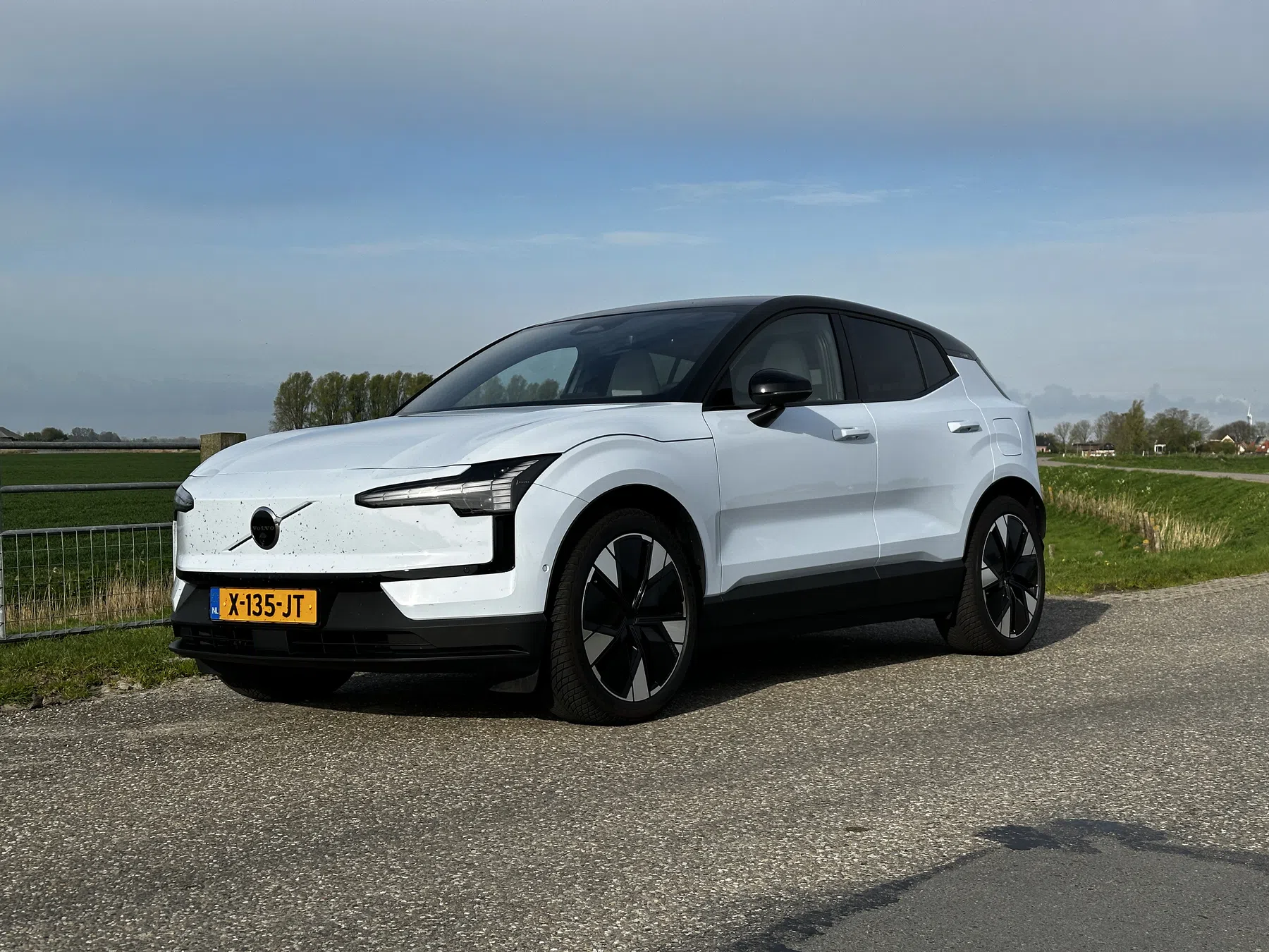 Duurtest Volvo EX30: de kleinste elektrische SUV van Volvo voelt als de lente