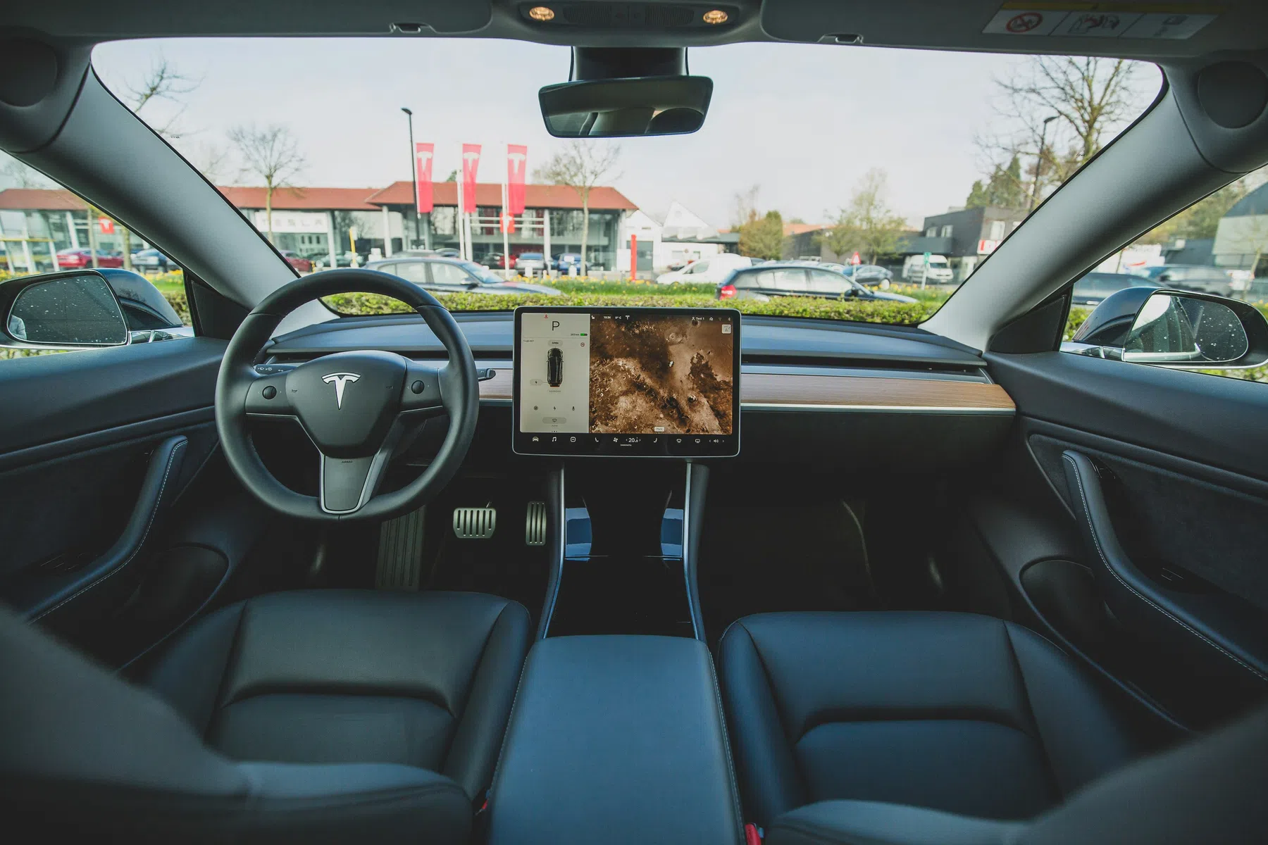 Crashes met Tesla Autopilot kunnen vermeden worden als bestuurders gewoon opletten